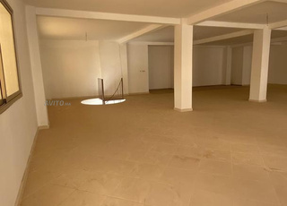 A VENDRE - Local commercial de 217 m² à Settat