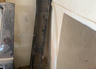 Pare-choc et porte Mercedes Vito 