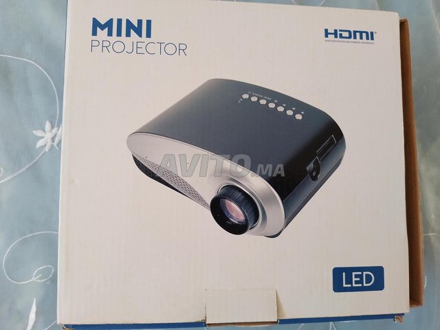 mini vidéo projecteur neuf 