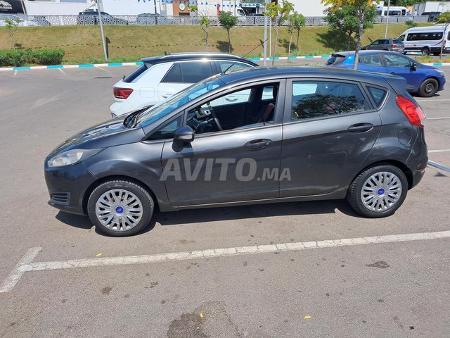 Ford Fiesta occasion Essence Modèle 2016