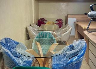 Table à manger en verre