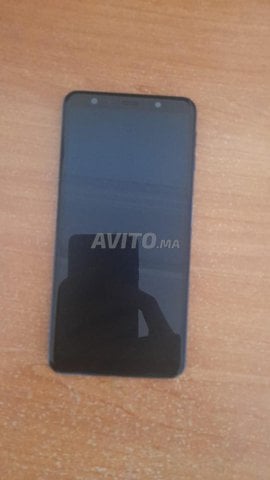 Samsung Galaxy A7 Téléphone (2018)