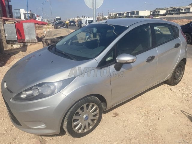 Ford fiesta essence 