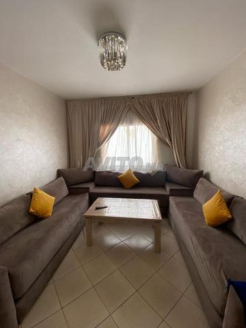 شقة وسط إقامة محروسة متوفرة الآن الطابق 2 دون مصعد