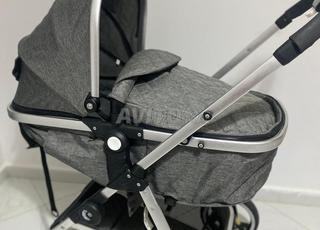 Poussette très Bonne Etat 
