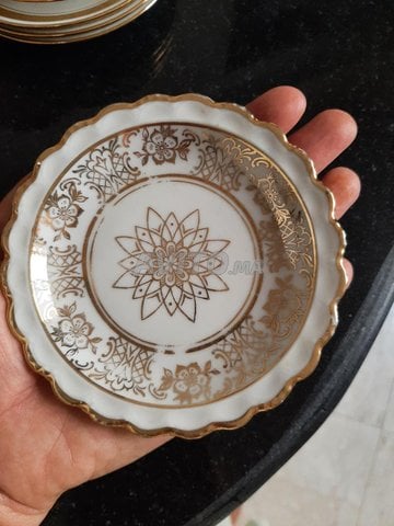 6 petites assiettes 