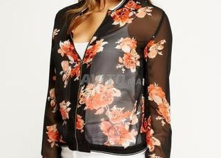 بلوزة بسحاب شفافة مزخرفة بالزهور