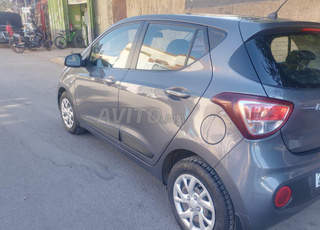 سيارة للبيع مديل 2020