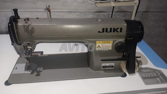 machine à coudre piqueuse JUKI COMME NEUF