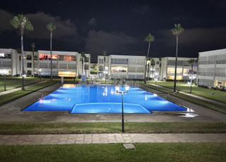 OLA BLANCA  100 m² VUE PISCINE