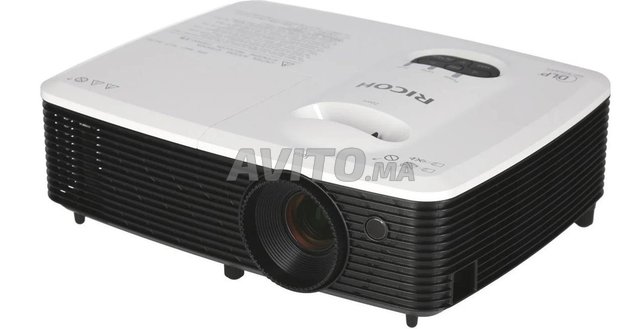 Ricoh PJ S2440 Projecteur