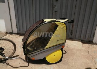 Chariot d'enfant en vèlo