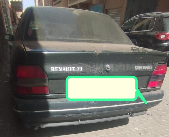 Renault 19