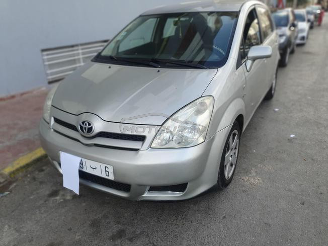 voiture toyota corolla verso  à  vendre