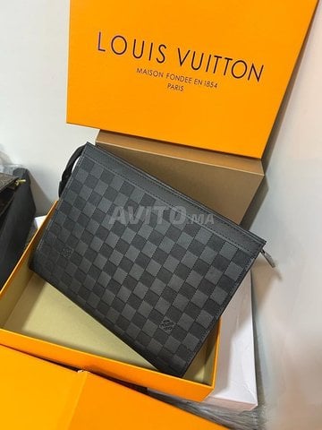 Pochette Louis Vuitton LV5643