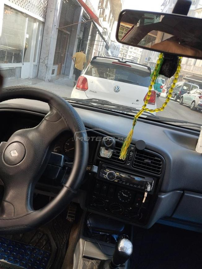 Renault 19