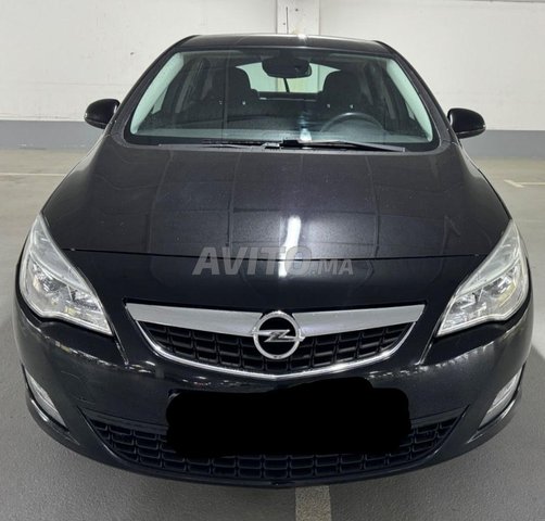 Opel Astra occasion Diesel Modèle 2012