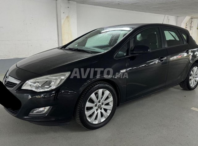 Opel Astra occasion Diesel Modèle 2012