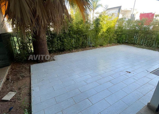 Appartement à louer 180 m² à HAY RIAD Rabat