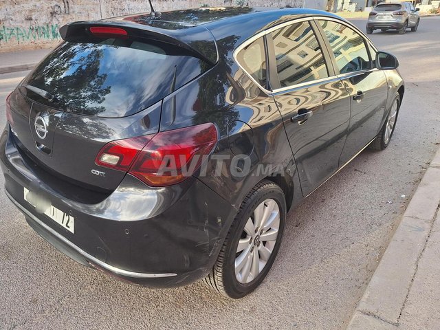 Opel Astra occasion Diesel Modèle 2014