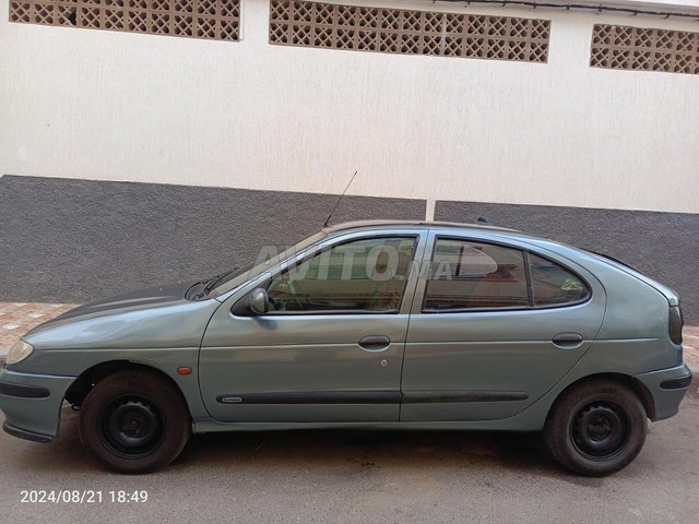 Renault Megane occasion Diesel Modèle 1996