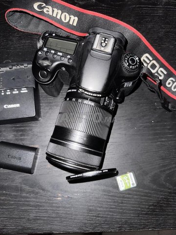 Appareil photo 📸 Canon EOS 60D très bon état