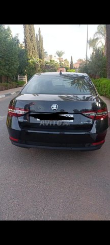 Skoda Superb Diesel Automatique 2019 à Marrakech