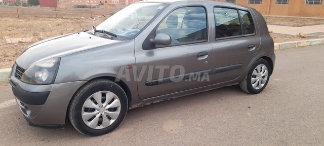 Renault Clio occasion Diesel Modèle 2006