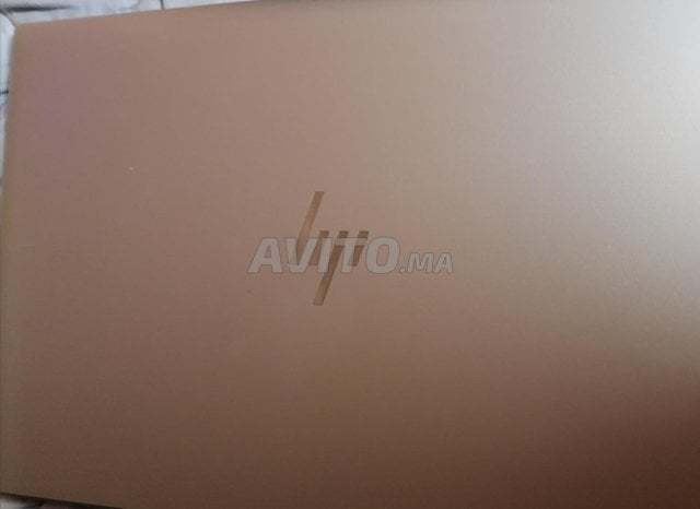 HP elitebook 855 G7rayzen 3 pro 4450U