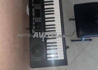 Piano alesis avec casque et micro et chaise 