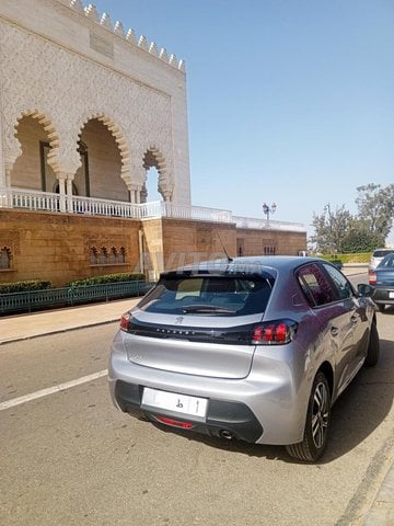 Peugeot 208 occasion Diesel Modèle 2024