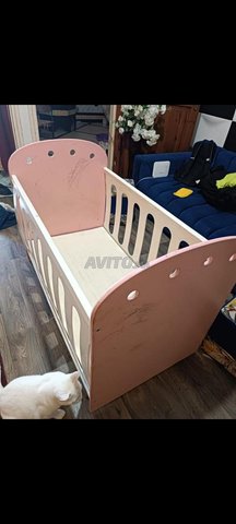 lit bébé fille 
