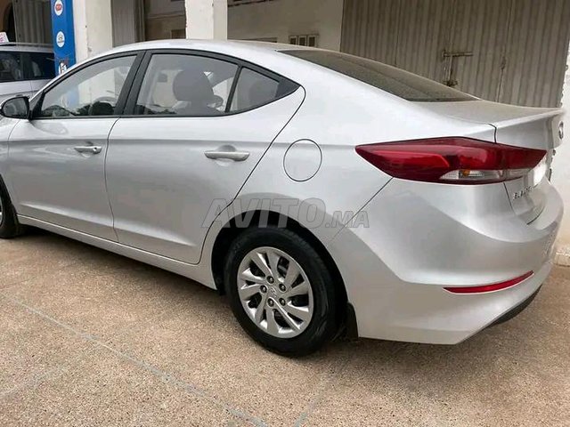 Hyundai Elantra occasion Diesel Modèle 2019