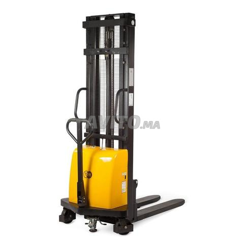 Gerbeur semi electrique qualite neuf  - 2