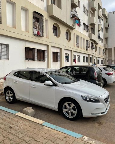 Volvo V40 occasion Diesel Modèle 2016