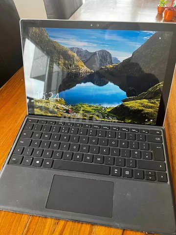 Microsoft Surface Pro4 i7 8GB Ram clavier original