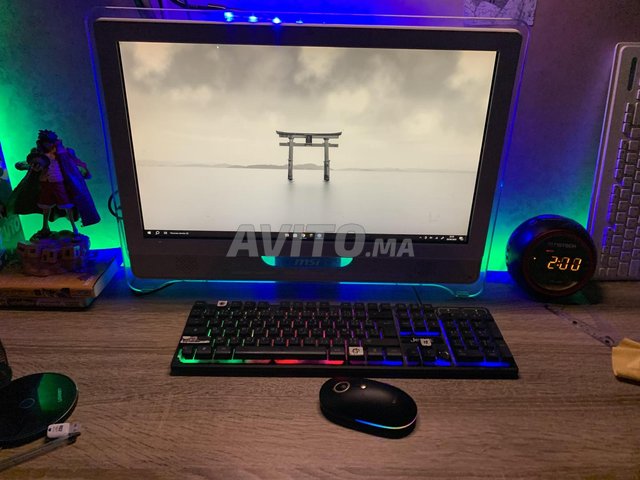 All-in-One PC Wind Top AE2220