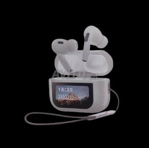 airpods avec ecran tactile .