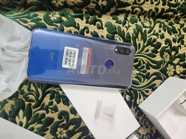 smartphone Redmi 7 neuf f boite