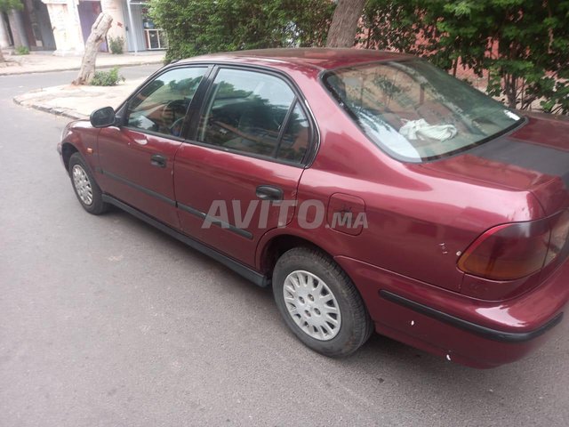 Honda Civic Essence Manuelle 1997 à Casablanca