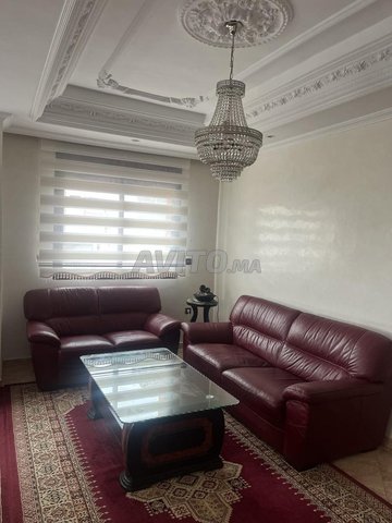 Canapé cuir + table basse 