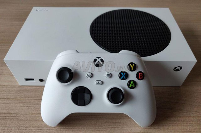 Xbox series s m3ah AA battery charger 