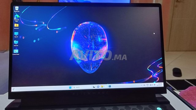 Alienware m15 R7 