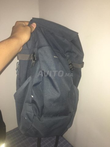 Sac à dos quechua neuf 20L