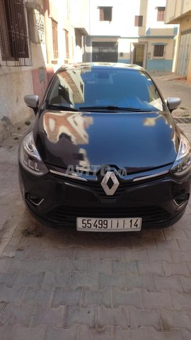 Clio Toute option presque neuve