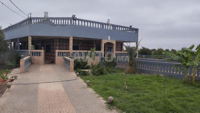 فيلا خيالية ورائعة بأرض مزروعة برمان وتين والزيتون