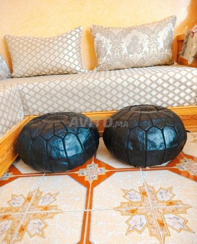 Pouf cuir 