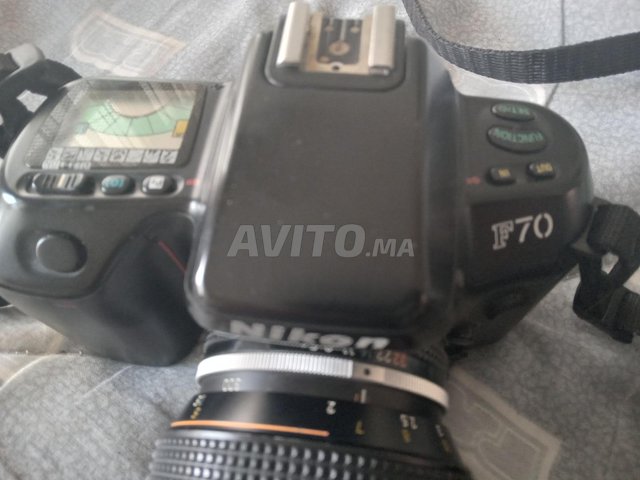 Appareil photo Nikon F70 , deux objectifs , flash 