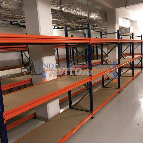 Rayonnage mi-lourd de reserve à moyenne charge