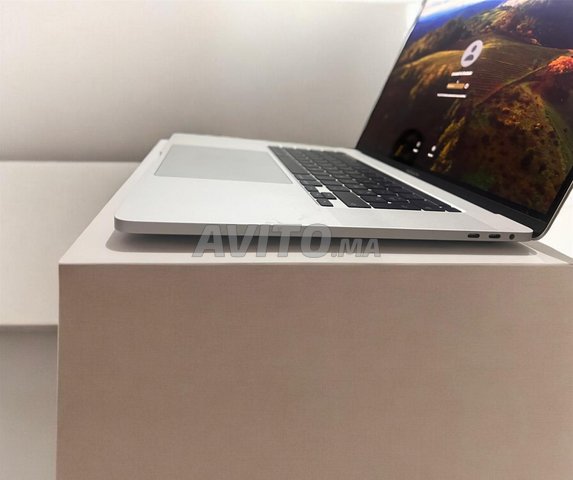 Mac book pro i7